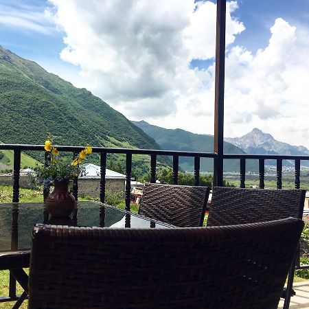 Cherry Hotel Kazbegi Exterior foto