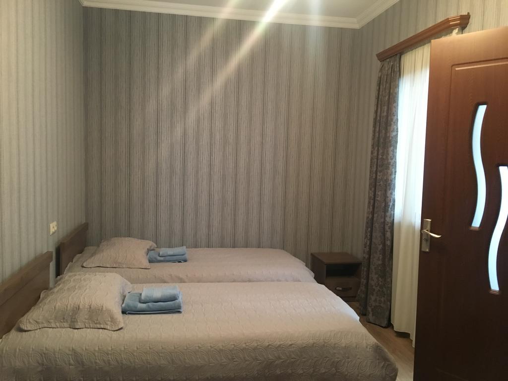 Cherry Hotel Kazbegi Exterior foto